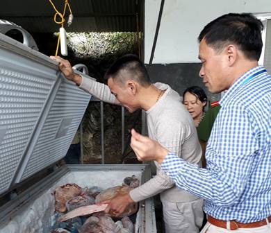 75kg thịt không rõ nguồn gốc để lâu ngày được Đoàn kiểm tra  liên ngành phát hiện