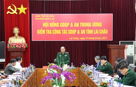 Quang cảnh buổi làm việc