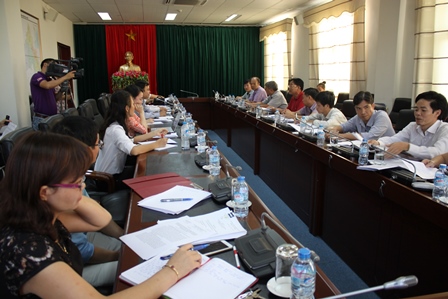 Quang cảnh buổi làm việc