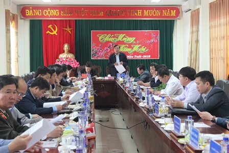 Ban Thường vụ Tỉnh ủy kiểm tra tình hình thực hiện nhiệm vụ sau tết Nguyên đán tại huyện Tân Uyên (ảnh: TP)