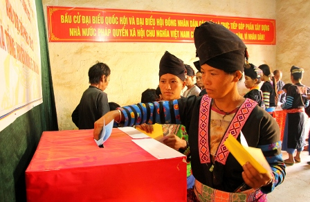 Công tác bầu cử ở Lai Châu diễn ra an toàn, đúng luật  và tỷ lệ cử tri đi bầu cao - 99,96%