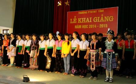 Lễ khai giảng năm học 2014 - 2015 của Trường PTDT nội trú tỉnh (ảnh: KK)