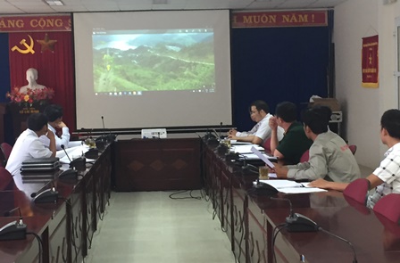 Quang cảnh buổi làm việc tại Ban Quản lý dự án thủy điện Sơn La