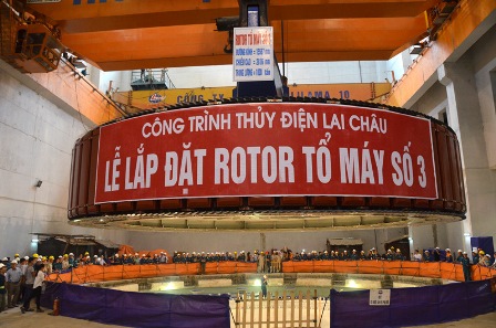 Lễ lắp đặt rotor tổ máy số 3