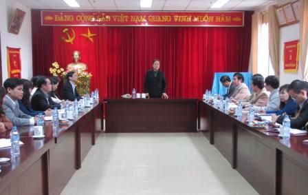 Đồng chí Hà Thị Khiết phát biểu tại buổi làm việc với Ban Dân vận Tỉnh ủy