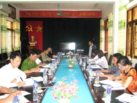   Đoàn công tác của tỉnh làm việc với Thường trực huyện ủy Sìn Hồ  về thực hiện Chỉ thị 03-CT/TW (ảnh: HT)