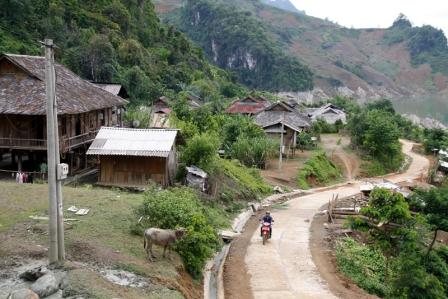 Chương trình tái định cư là tiền đề để các bản làng Nậm Mạ có được diện mạo mới