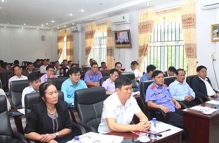 Các đồng chí lãnh đạo các sở, ban, ngành tỉnh, lãnh đạo huyện Mường Tè dự Hội nghị