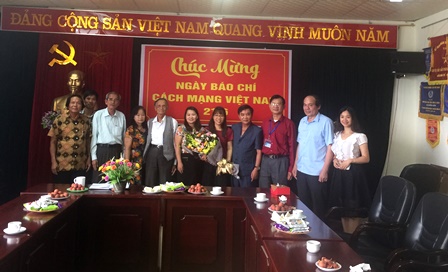 Lãnh đạo tỉnh chúc mừng Hội Văn học - Nghệ thuật tỉnh nhân Ngày Báo chí cách mạng Việt Nam