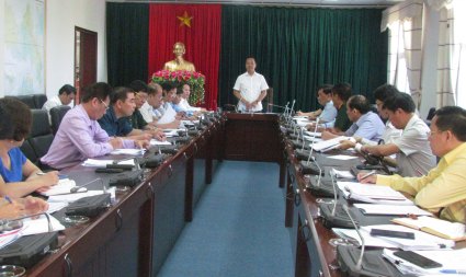 Đồng chí Trần Tiến Dũng – Phó Bí thư Tỉnh ủy, Chủ tịch UBND tỉnh, Trưởng Ban chỉ đạo tổ chức kỷ niệm các sự kiện lịch sử của tỉnh năm 2019 phát biểu chỉ đạo tại buổi họp