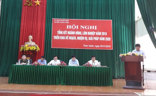 Đ/c Hoàng Hữu An - Bí thư huyện ủy phát biểu chỉ đạo hội nghị