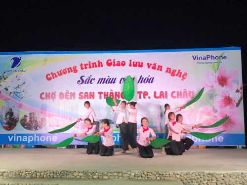 Phong trào văn nghệ quần chúng được quan tâm, ngày càng phát triển sâu rộng