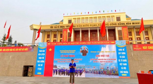 Đồng chí Hà Trọng Hải, TUV, Phó Chủ tịch UBND tỉnh phát biểu chỉ đạo tại Lễ khai mạc Giải đấu