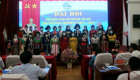 Ban Chấp hành Hội LHPN huyện Sìn Hồ khóa XVIII, nhiệm kỳ 2021-2026 ra mắt