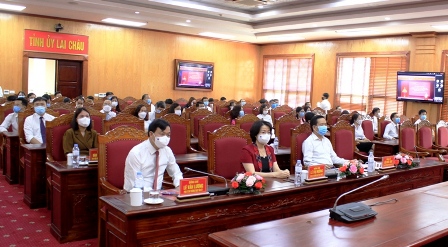 Đại biểu và các học viên tham dự lễ khai giảng