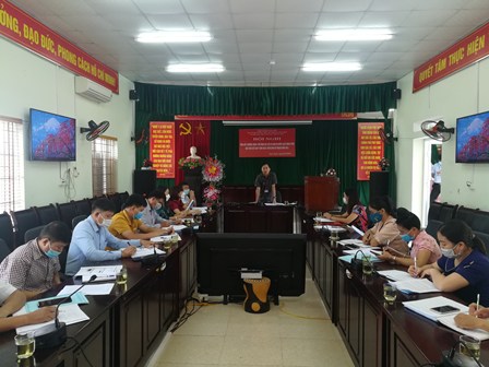 Đồng chí Trần Quang Chiến - Phó Chủ tịch UBND huyện phát biểu chỉ đạo tại Hội nghị