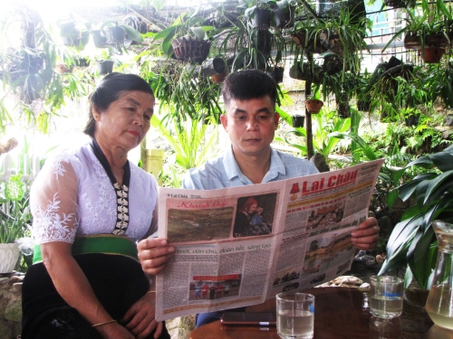 Nhân dân đọc Báo Lai Châu cuối tuần
