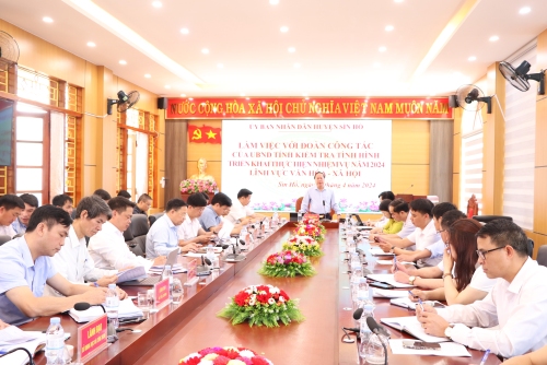 Đoàn công tác của UBND tỉnh làm việc với huyện Sìn Hồ về thực hiện nhiệm vụ lĩnh vực văn hóa - xã hội