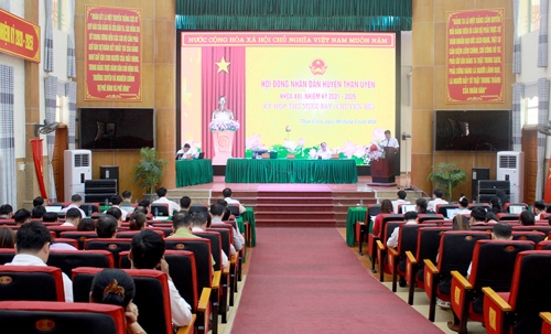 Kỳ họp thứ mười bảy (Kỳ họp chuyên đề) HĐND huyện Than Uyên