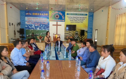 Đoàn công tác Ban Tôn giáo Chính phủ và Sở Nội vụ thông tin, tuyên truyền tại xã Khun Há, huyện Tam Đường