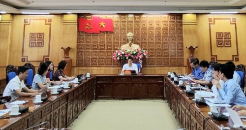 Quang cảnh cuộc họp