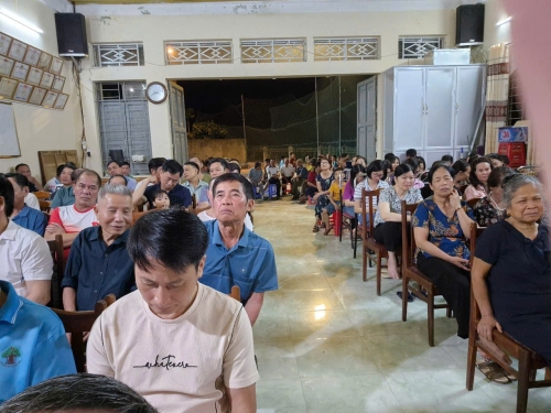 Nhân dân Khu 1 (Thị trấn Than Uyên), họp cho ý kiến về Đề án sáp nhập và đặt tên xã tại huyện Than Uyên