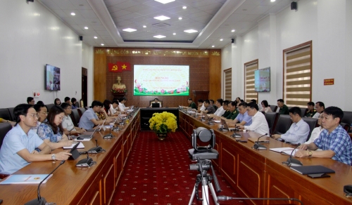 Hội nghị Báo cáo viên Trung ương tháng 6