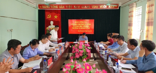 Đoàn kiểm tra của Ban thường vụ Tỉnh ủy kiểm tra, nắm tình hình công tác tổ chức, hoạt động mô hình chính quyền địa phương 2 cấp tại xã Hồng Thu