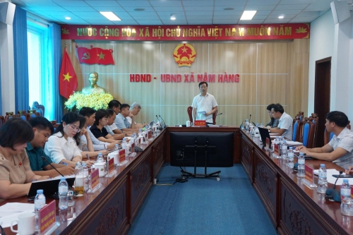 Đồng chí Trưởng Ban Tuyên giáo và Dân vận Tỉnh ủy kiểm tra, nắm tình hình hoạt động mô hình chính quyền địa phương 2 cấp tại các xã Mường Mô, Nậm Hàng, Lê Lợi
