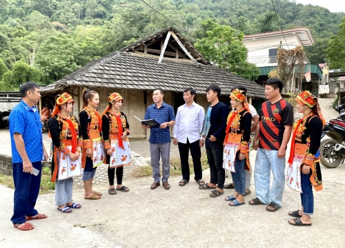 Chú trọng tuyên truyền, vận động Nhân dân các dân tộc trong tỉnh xóa bỏ các hủ tục, xây dựng nếp sống văn minh