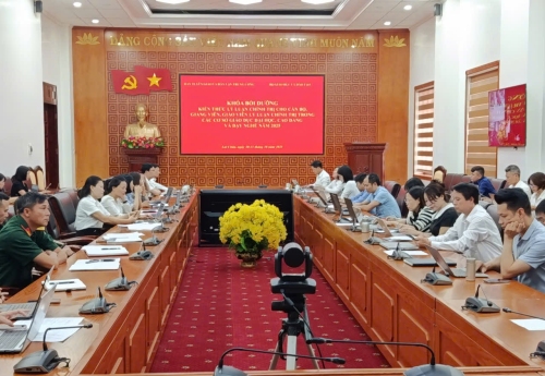 Các đại biểu dự khóa bồi dưỡng tại điểm cầu tỉnh Lai Châu