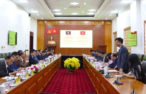 Hội đàm giữa Đoàn đại biểu tỉnh Lai Châu với Đoàn đại biểu tỉnh U Đôm Xay (nước Cộng hoà Dân chủ nhân dân Lào)