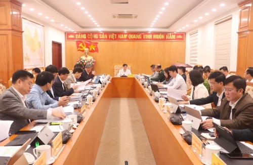 Quang cảnh Phiên họp