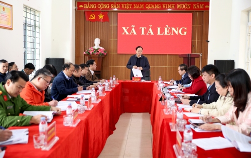 Quang cảnh buổi làm việc