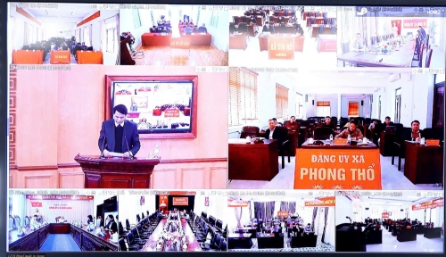 Hội nghị tổng kết công tác xây dựng Đảng năm 2025 được tổ chức bằng hình thức trực tiếp kết hợp trực tuyến đến điểm cầu các xã, phường