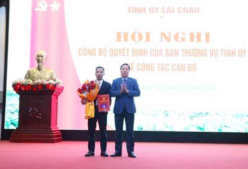 Đồng chí Nguyễn Minh Hiệu được điều động, chỉ định giữ chức Bí thư Đảng ủy xã Tân Uyên