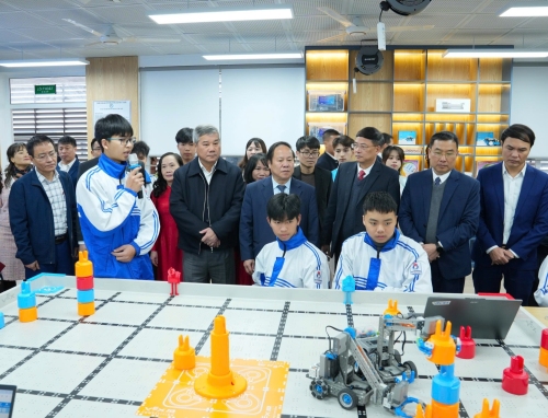 Lai Châu: Khánh thành 3 phòng học STEM và tiếp nhận tài trợ “Tết vì người nghèo” từ Tập đoàn Công nghiệp Năng lượng Quốc gia Việt Nam