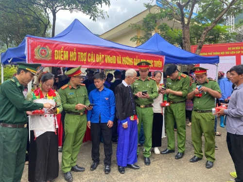 Công an Lai Châu triển khai hiệu quả Đề án phát triển ứng dụng dữ liệu dân cư, định danh và xác thực điện tử