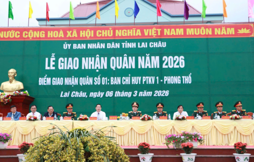 Lễ giao nhận quân năm 2026 tại điểm giao nhận quân số 1: Ban Chỉ huy Phòng thủ khu vực 1 - Phong Thổ