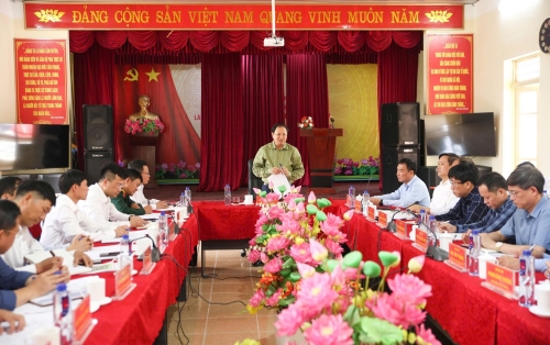 Đoàn công tác của Ban Thường vụ Tỉnh uỷ làm việc tại xã Sì Lở Lầu