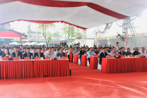 Đại biểu dự Khai mạc Lễ hội