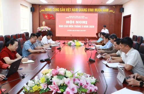 Các đảng ủy trực thuộc tỉnh, duy trì việc tổ chức Hội nghị báo cáo viên định kỳ tuyên truyền các chủ trương, đường lối của Đảng, chính sách, pháp luật của Nhà nước