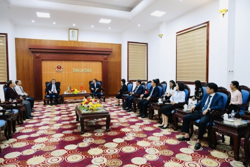 Phó Chủ tịch Thường trực UBND tỉnh tiếp xã giao Đại sứ đặc mệnh toàn quyền nước Cộng hòa Bungari tại Việt Nam