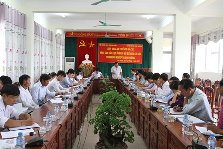 Quang cảnh buổi Đối thoại tại huyện Tam Đường