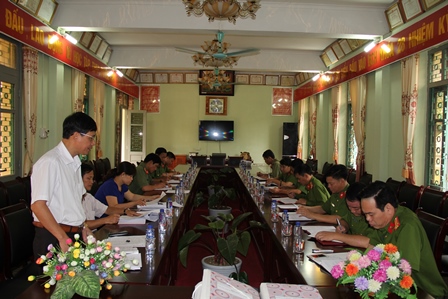 Đoàn kiểm tra của Huyện ủy kiểm tra công tác triển khai Chỉ thị 05  tại Đảng bộ Công an huyện