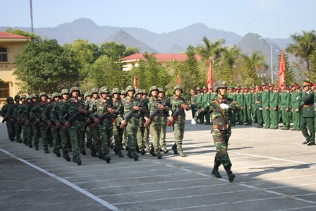 Cán bộ, chiến sĩ Bộ CHQS tỉnh luyện tập đội ngũ phục vụ Lễ ra quân huấn luyện