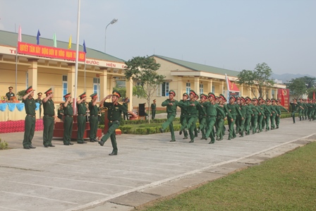Nội dung duyệt đội ngũ tại lễ chào cờ tháng