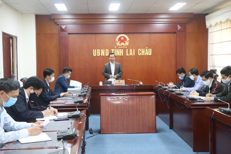 Đ/c Trần Tiến Dũng - Phó Bí thư Tỉnh ủy, Chủ tịch UBND tỉnh kết luận phiên họp