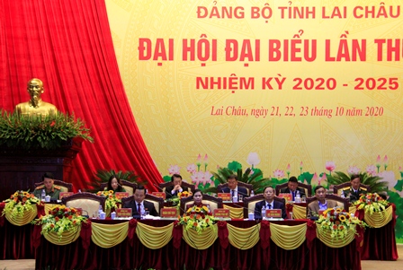 Đoàn Chủ tịch điều hành phiên trù bị Đâị hội đại biểu Đảng bộ tỉnh lần thứ XIV, nhiệm kỳ 2020 - 2025