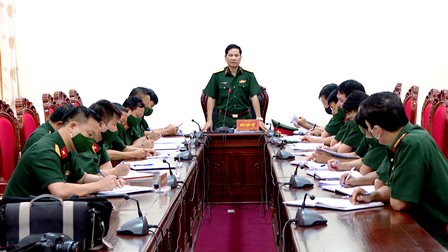 Thiếu tướng Đoàn Quốc Việt - Phó Tham mưu trưởng Quân khu kết luận các nội dung kiểm tra